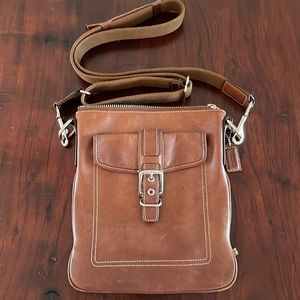 Authentic Coach purse, brown leather, excellent condition (size 9” * 7.5”)